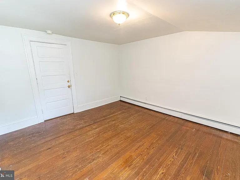 733 Camden Ave #B — Photo 44