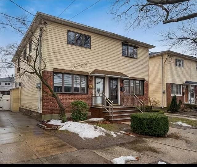 1st image of 2240 E 59th Pl