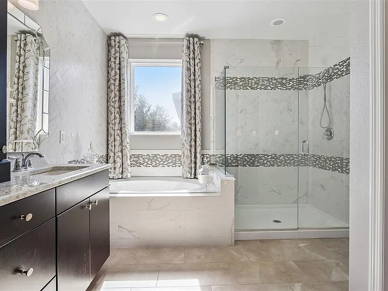 7055 Scarlet Ibis Ln — Photo 16