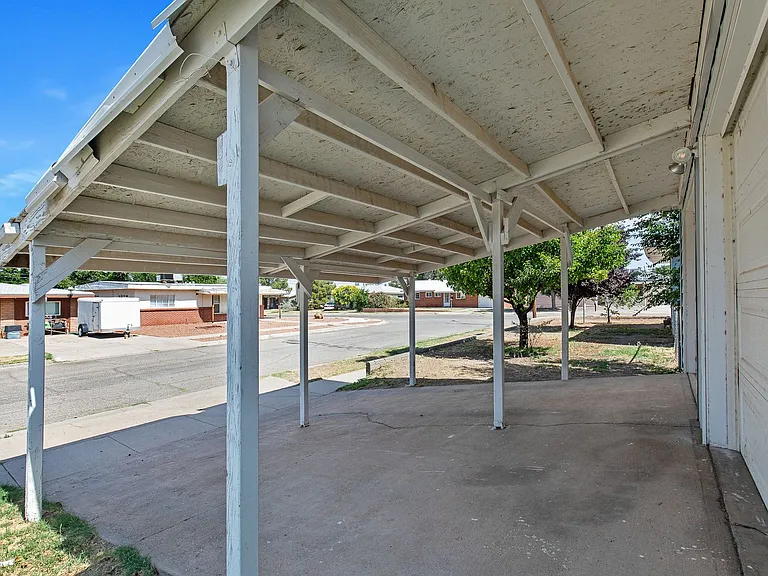 2300 Aspen Dr — Photo 29