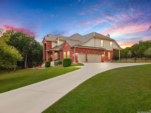 954 Santa Cruz, New Braunfels, TX 78132