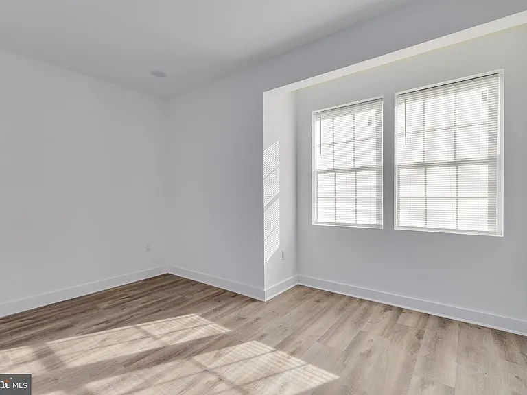 715 W Cumberland St #8 — Photo 3