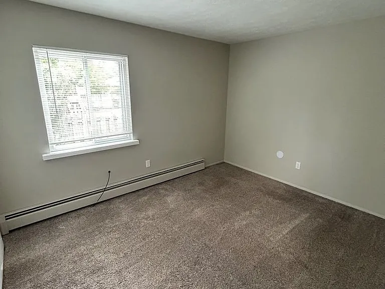 136 S 7th Street — Photo 10