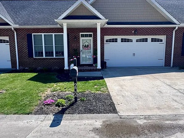 400 Conner Dr APT 202, Charleston, WV 25302