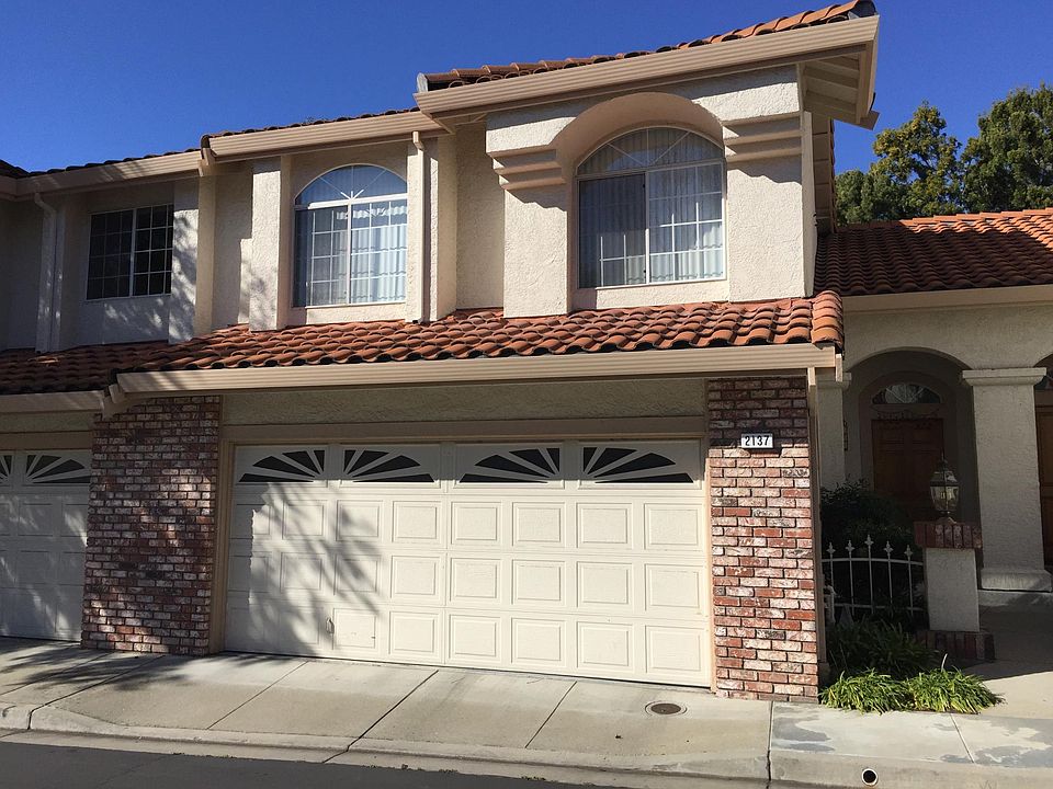 1st image of 2137 Cuesta Dr