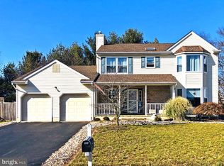 17 Pannick Dr, Hamilton, NJ 08610