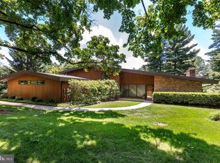 7 Pine Hill Dr, Westminster, MD 21157