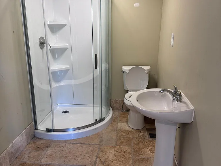 2400 Bailey Ave — Photo 5