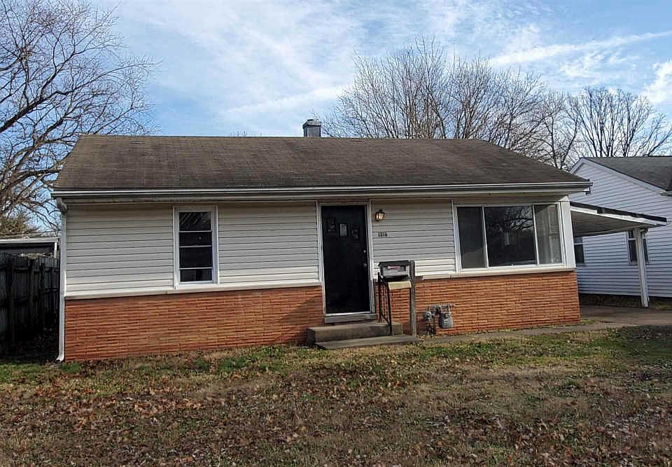 1st image of 1512 S Saint James Blvd