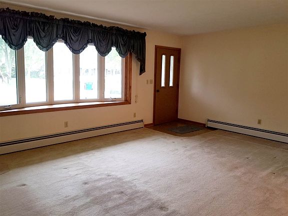3rd image of 304 Warren Ave