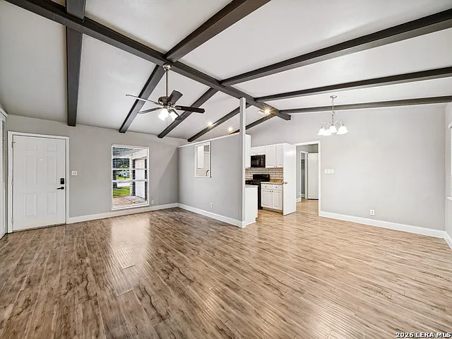 3 bed, 2.0 bath, 1138 sqft, $1,700 — Photo 2