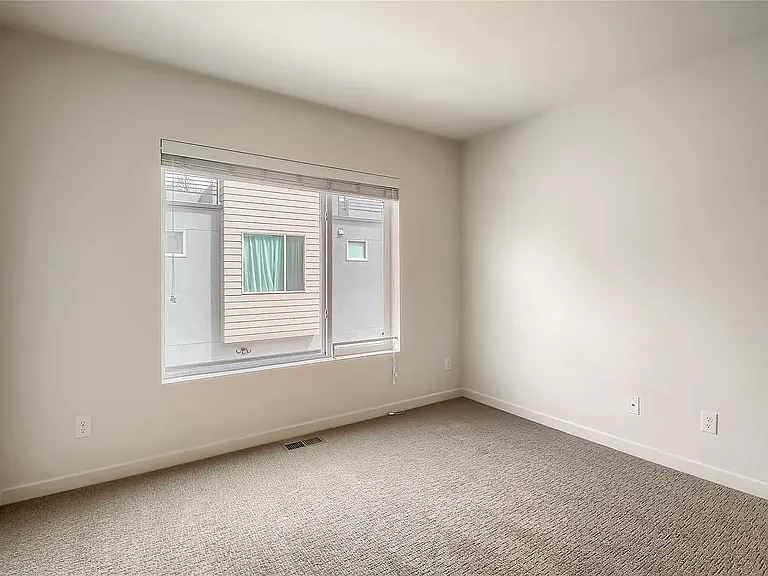 3464 Albion St — Photo 28