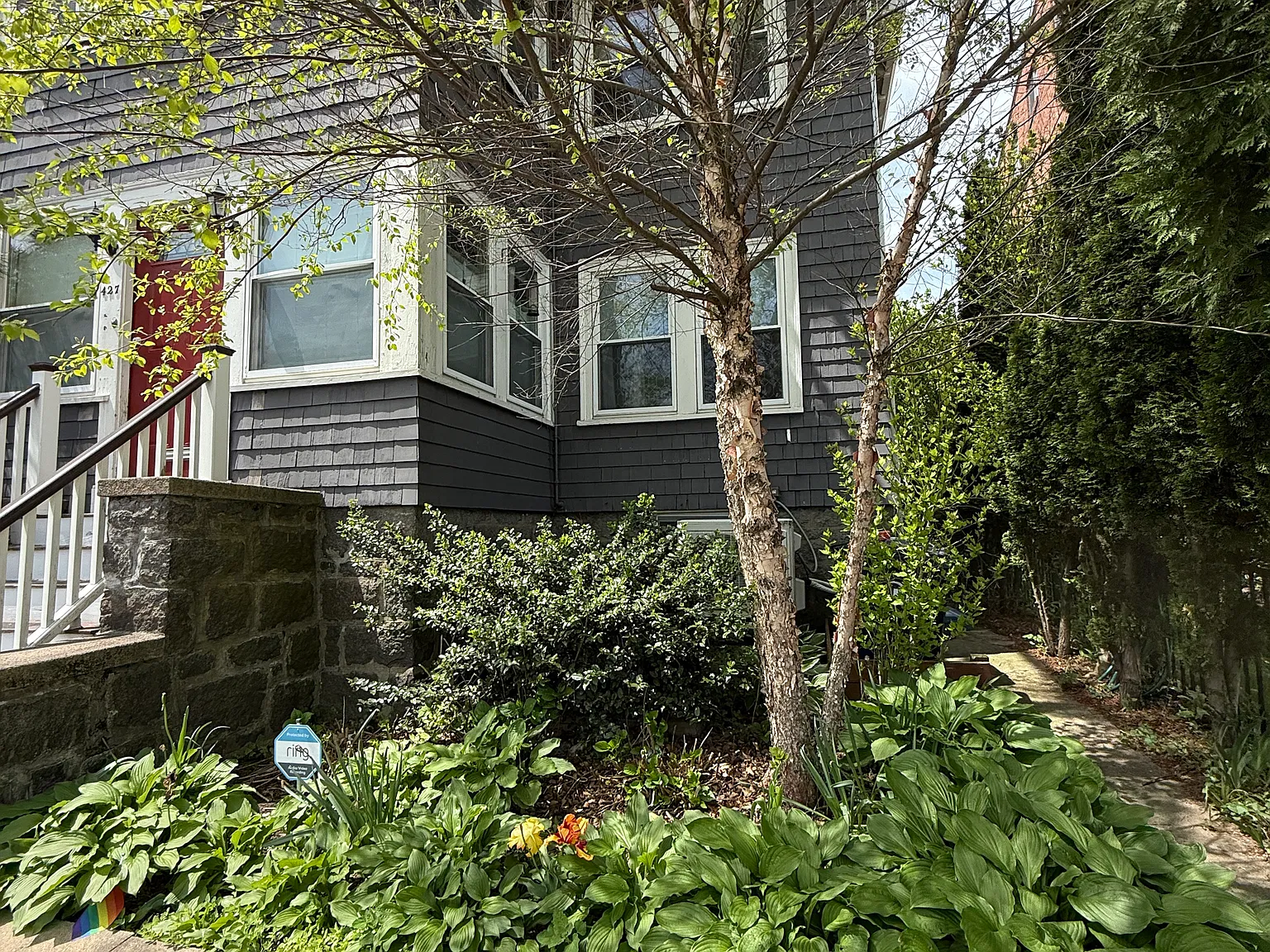 3 bed, 1300 sqft, $4,900 — Photo 1