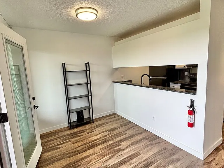 8910 Fox Dr #14 — Photo 7