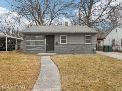 10230 Corning St, Oak Park, MI, 48237