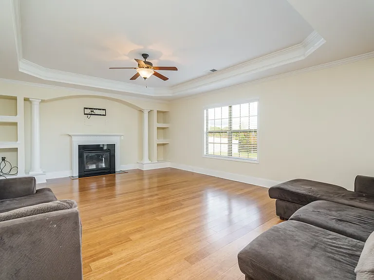 965 McCathern Ave — Photo 14