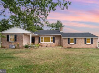 201 N Middlesex Rd, Carlisle, PA 17013