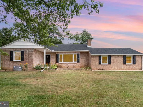 201 N Middlesex Rd, Carlisle, PA 17013