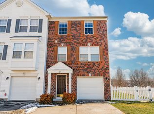 47 Robin Ln, Morgantown, WV 26508