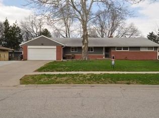 1510 E Manor Dr, Lincoln, NE 68506