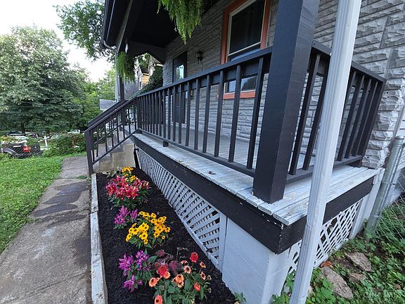 2nd image of 657 Froome Ave