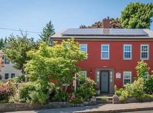 53 E Main St, Gloucester, MA 01930