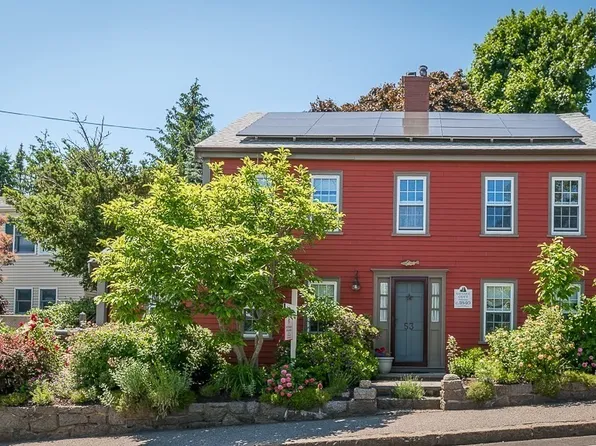 53 E Main St, Gloucester, MA 01930