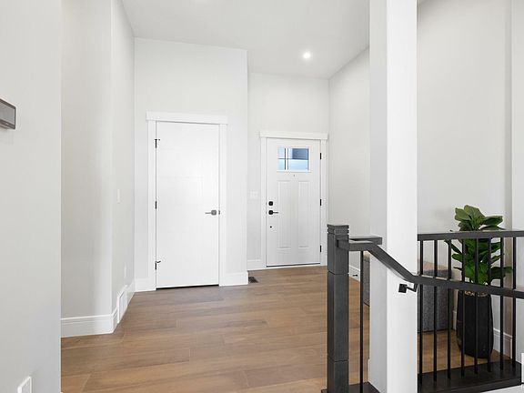 2nd image of 20627 27th Ave NW