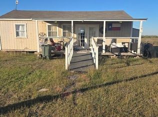 170 Clam Dr, Palacios, TX 77465