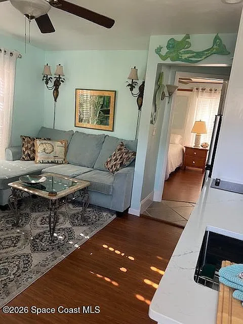 1 bed, 1.0 bath, 500 sqft, $1,400 — Photo 2
