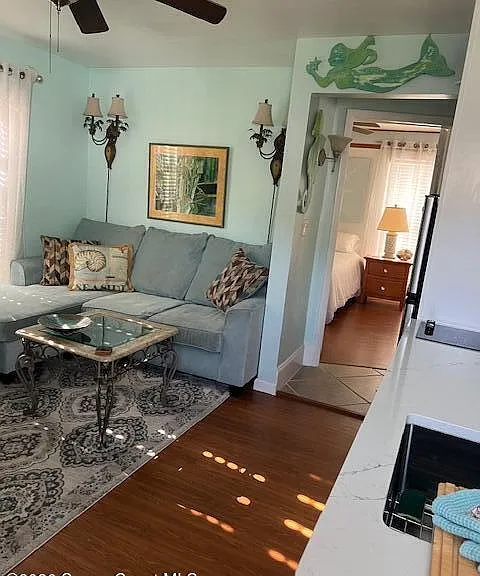 2025 Date Palm Ave — Photo 2