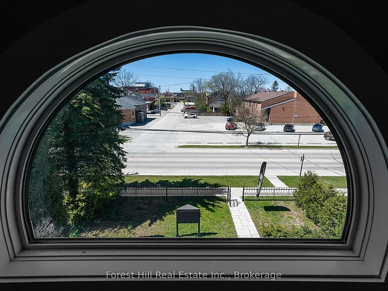 114 Ontario St #B — Photo 9