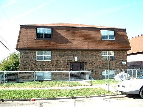 1st image of 1809 Gerald Dr APT A
