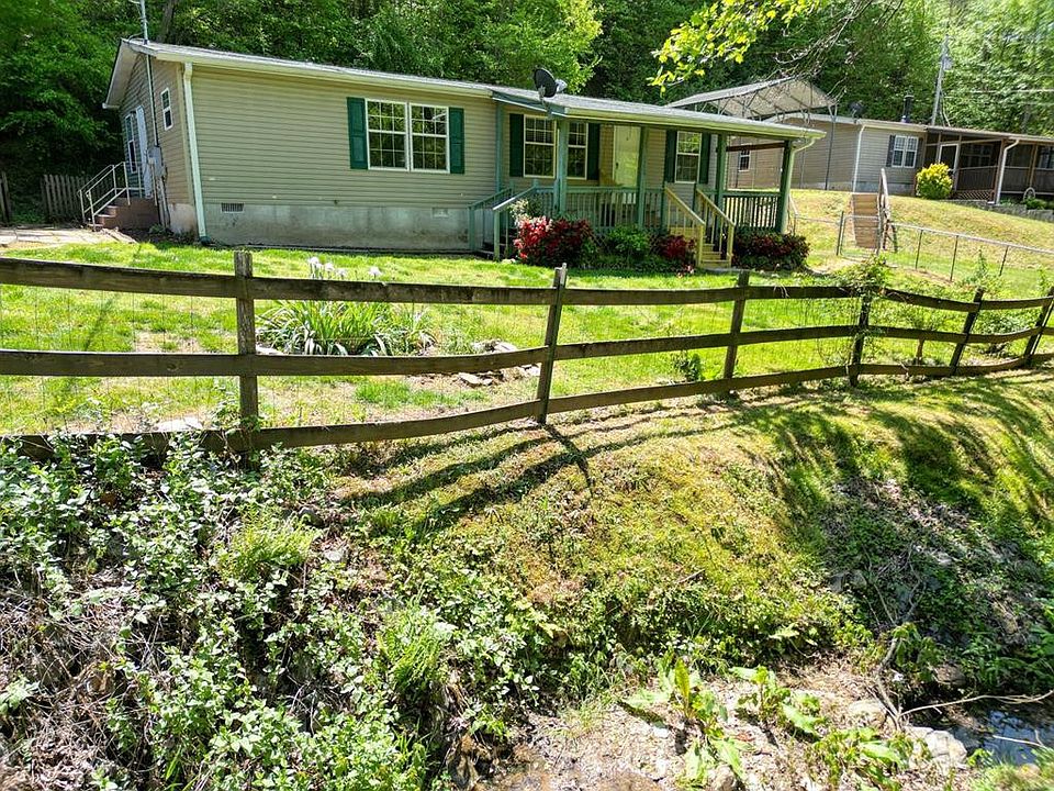 1st image of 832 Canyon Road