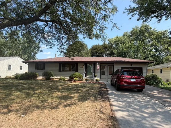 5457 Horizon Dr NE, Fridley, MN 55421