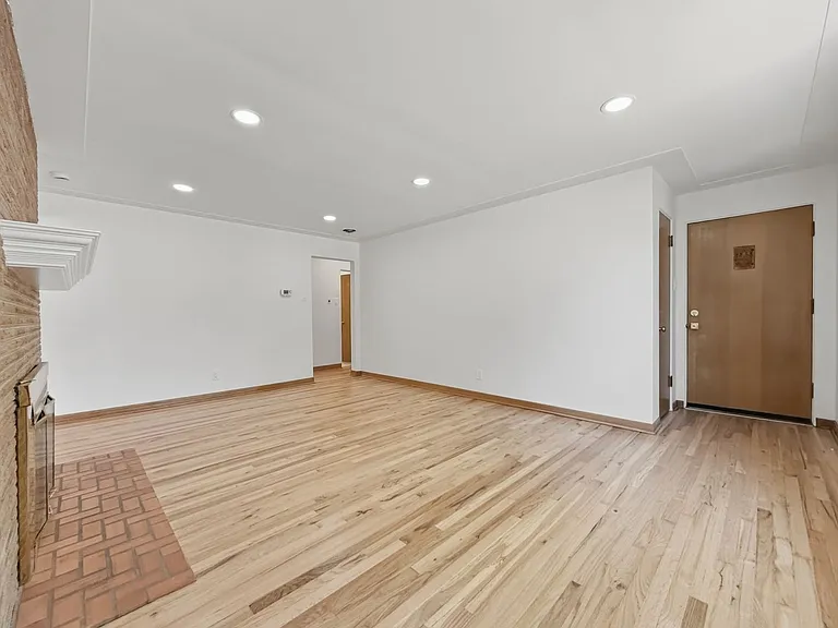 1101 Locust St — Photo 5