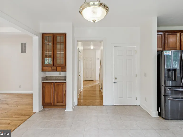 9818 Lyons Mill Rd — Photo 16