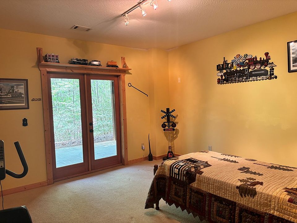 31st image of 58 Morley Dr