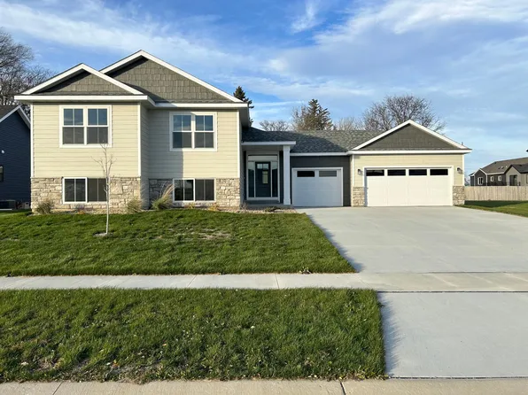 1301 15th St NE, Kasson, MN 55944