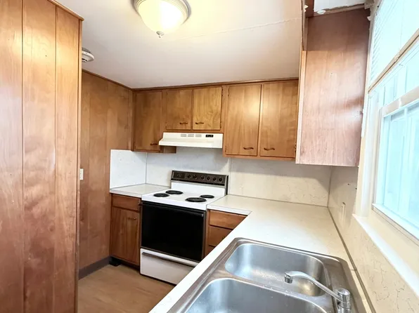 1644 Broad St APT C1, Providence, RI 02905