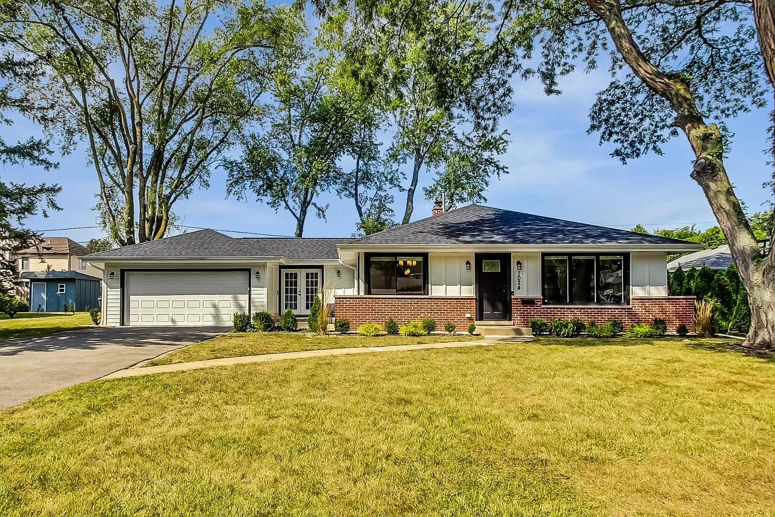 1024 Huber Ln photo 1