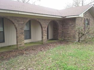 224 Robinhood Ln, Delhi, LA 71232