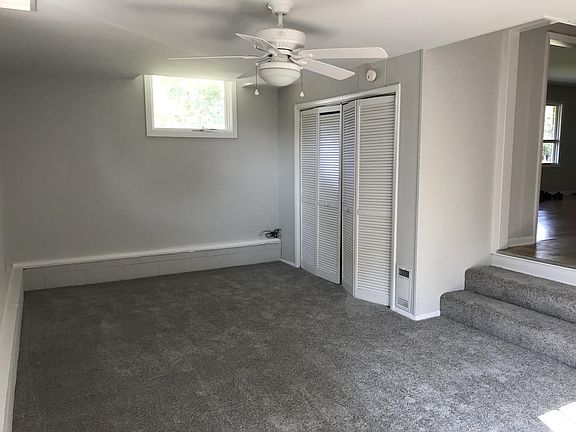 2nd image of 907 Lawndale Dr