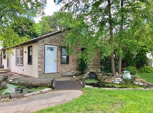 407 Grand Blvd, Wauconda, IL 60084