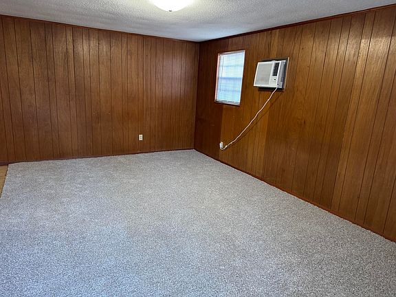 3rd image of 70 Franks Ct #3