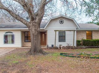 2101 Navarro Dr, Corsicana, TX 75110