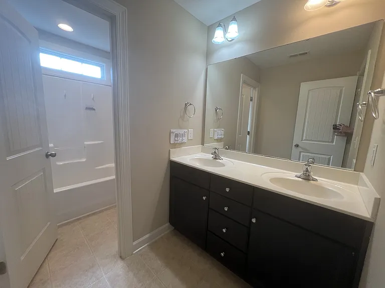 44 Coswell Ct — Photo 25