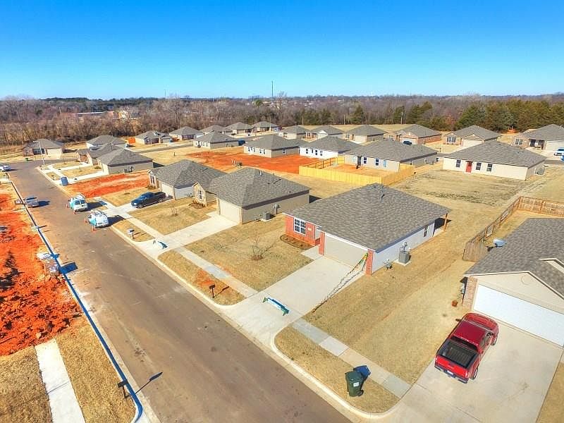 2nd image of 1840 Bliss Cir