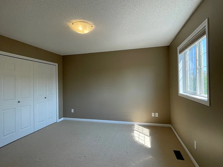 7685 Schmid Cres NW — Photo 27