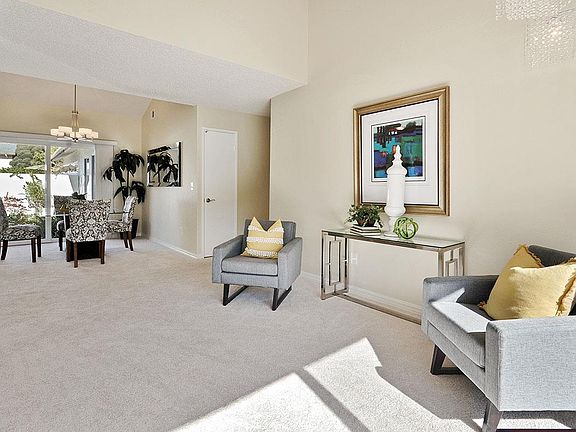 4th image of 573 Seahorse Ln